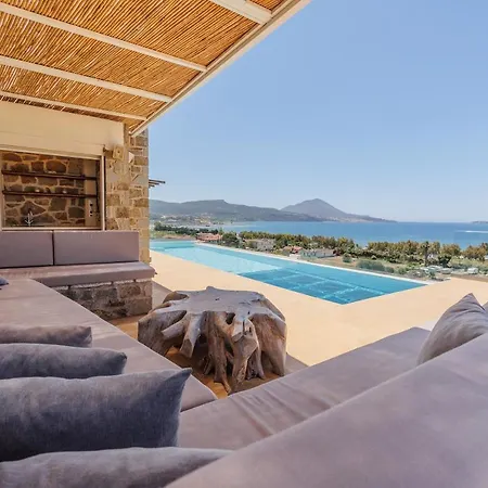 Luxury Pylos With Private Pool * 지아로바