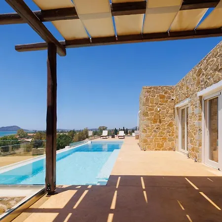 فيلة Luxury Pylos With Private Pool *