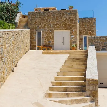 Luxury Pylos With Private Pool 지아로바