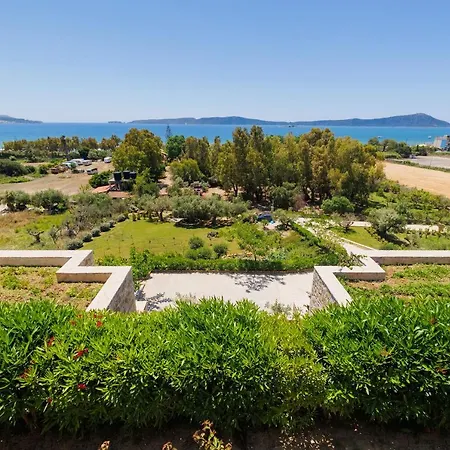 Luxury Pylos With Private Pool 빌라