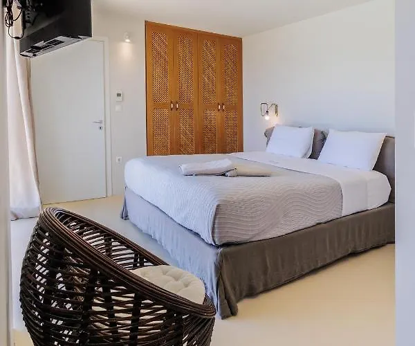 Luxury Pylos With Private Pool Gialova